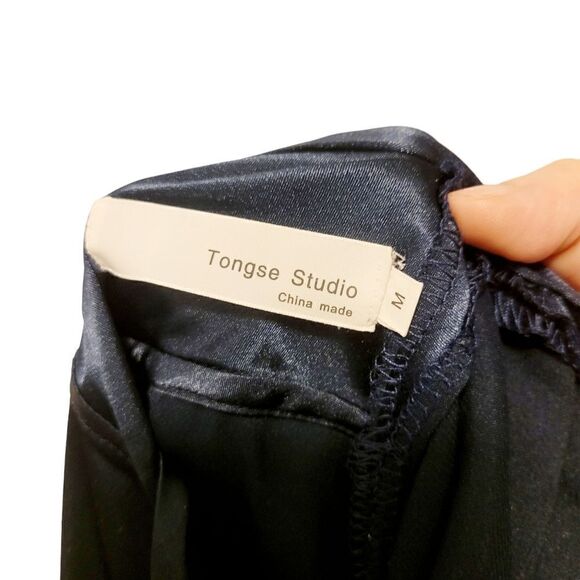 2/$20 Vintage 90s Navy Blue Sleepwear Dress Size: M - Picture 5 of 5